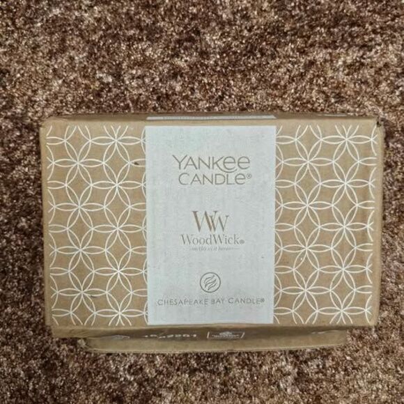 NEW Yankee Candle Mountain Lodge Jar 22oz - Picture 2 of 3